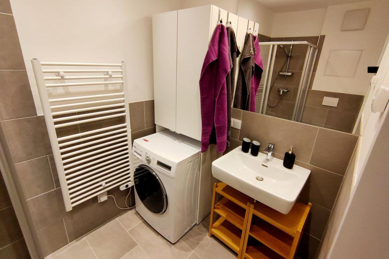 Luma Apartment Near Schoenbrunn With Parking Wenen Buitenkant foto